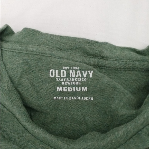 Size M Mens Irish Pub T-Shirt Bundle of 2 OLD NAVY - Picture 3 of 7